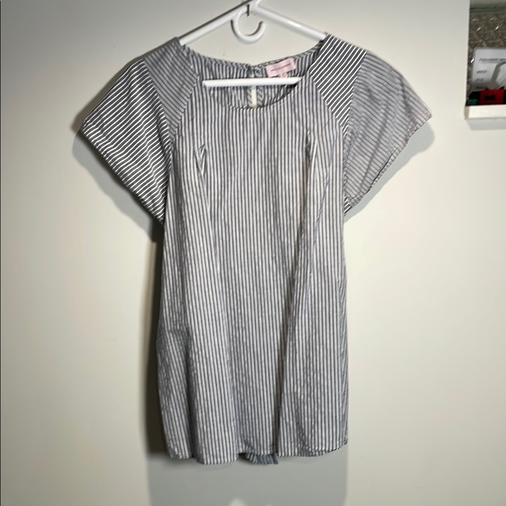 Molly Isadora Striped Blouse 1X Gray White Cap Sleeve Casual Work Top